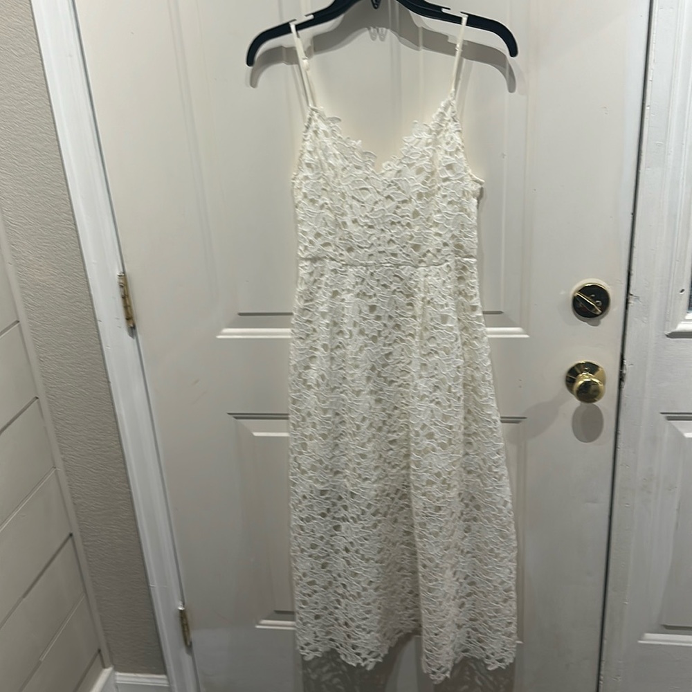 Beautiful ivory ASTR and lace midi dress!